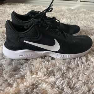Men’s Nike flex shoes size 7.5